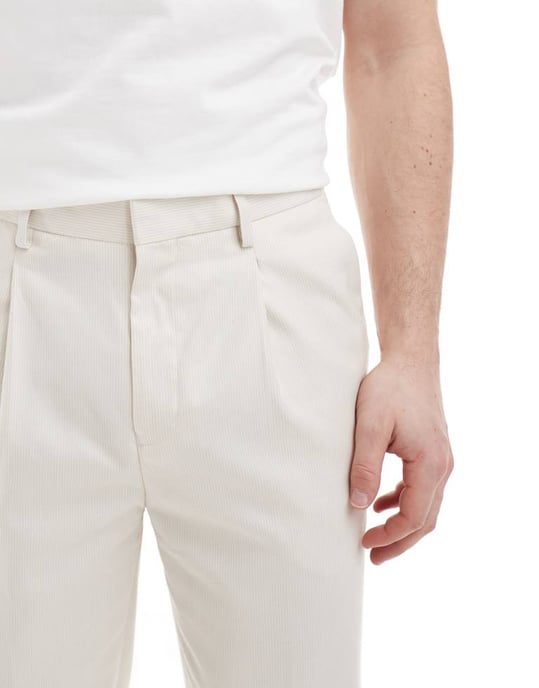 ASOS DESIGN smart tapered passform byxor i ecru mikrotextur - Image 3