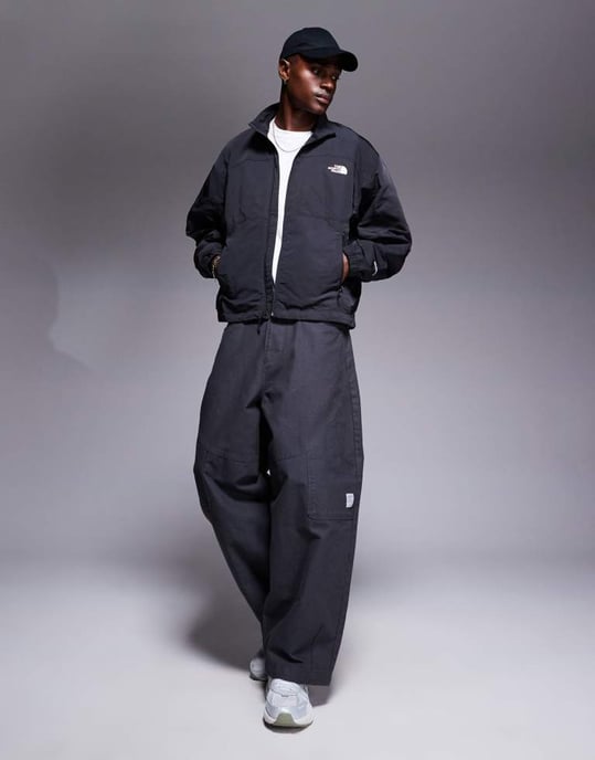 The North Face TNF Easy Wind Track Jacket in black - Image 3