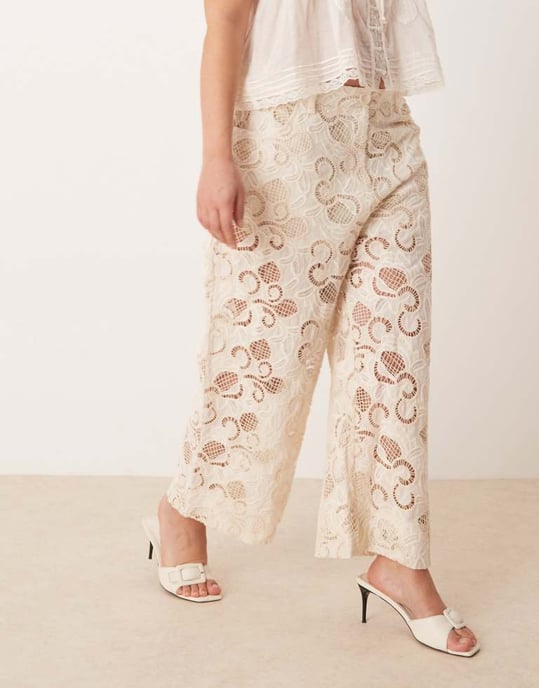 ASOS DESIGN Curve premium culottes in buttermilk floral cutwork - Image 2