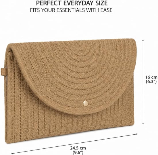 Ladies Minimalist Envelope Crossbody Bag, Woven Straw Clutch Bag in Beige - Image 5