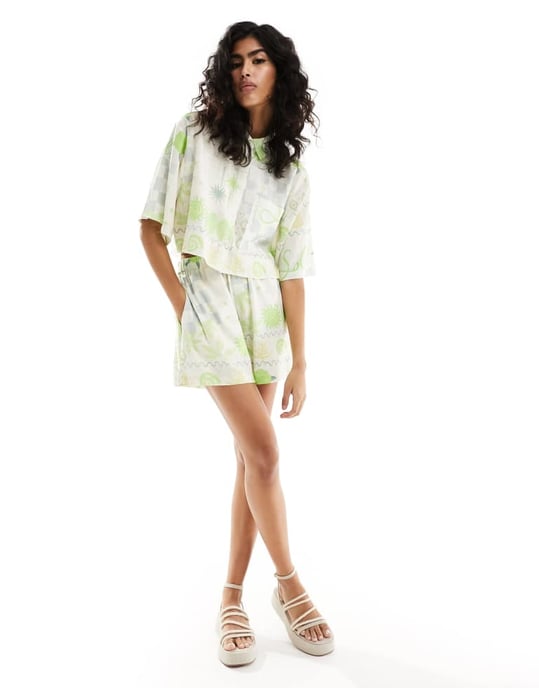 ASOS DESIGN kortärmad skjorta med lagertryck - Image 3