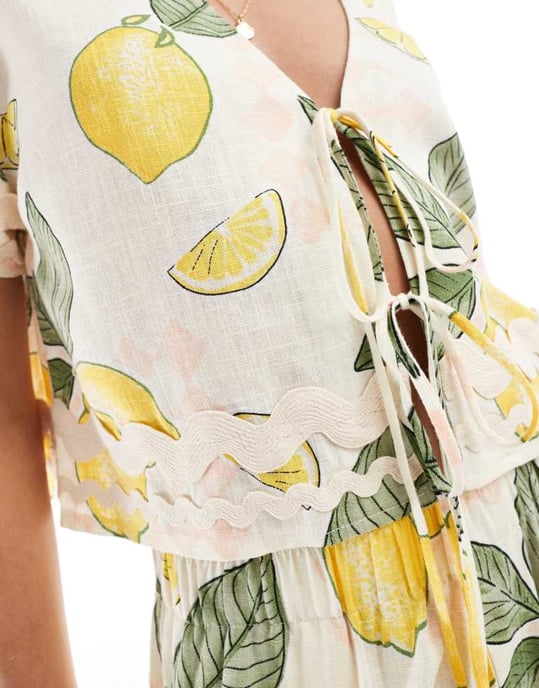 ASOS DESIGN topp med knytframsida och rak trim i citrontryck - Image 3