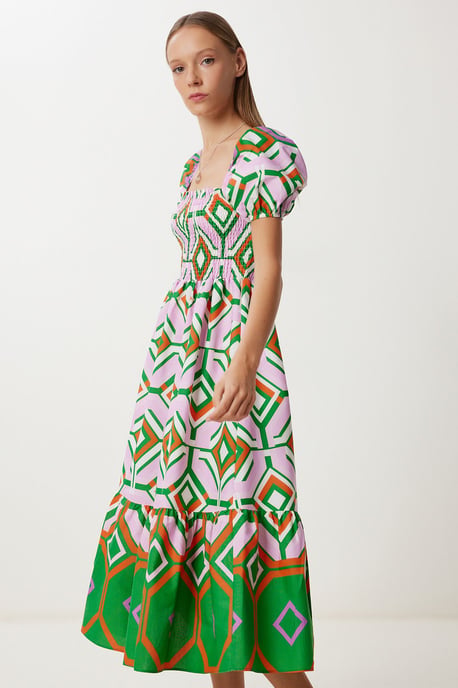 Batiktryck Midi Klänning med Volangdetalj - Image 3