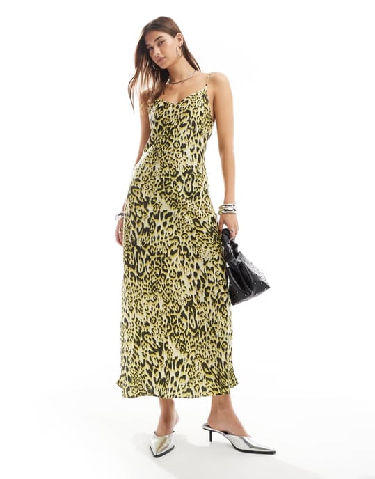 AllSaints Bryony satin midiklänning i leopardmönster - Image 2
