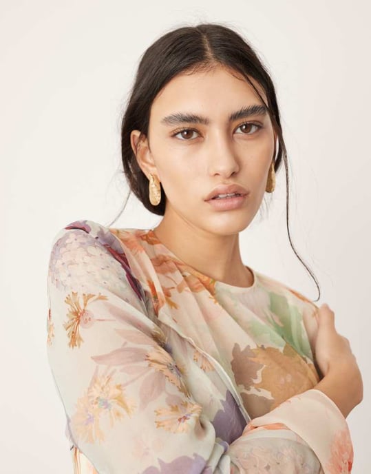 ASOS EDITION långärmad maxi klänning med snedpanel i rosa blommönster - Image 4