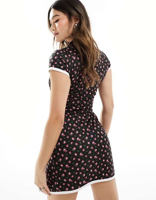 ASOS DESIGN co-ord öppen nyckelhålskrage topp i blommönster med vit kantband - Image 3