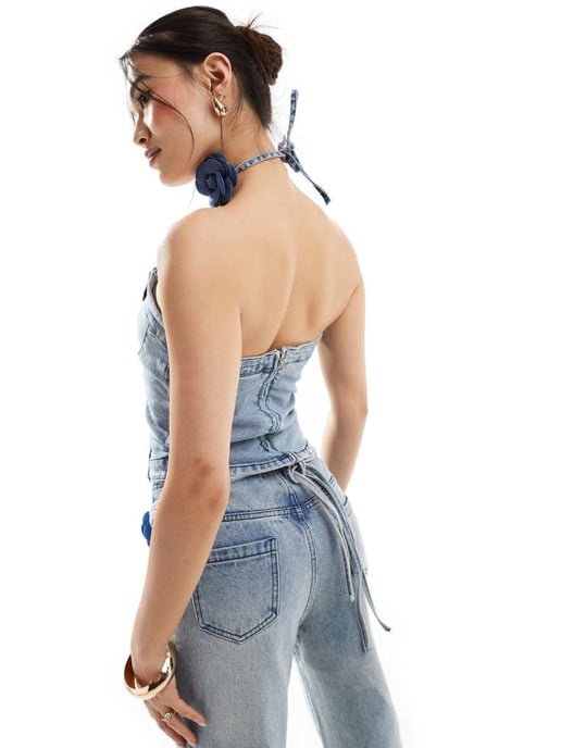 Simmi denim strukturerad sweetheart-hals korsett topp med corsage choker-koord i ljusblå tvätt - Image 4