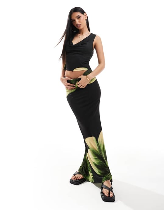 ASOS DESIGN koord halterneck rygglös topp i stort blomstertryck - Image 4