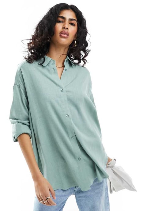 ASOS DESIGN avslappnad skjorta i linne i grön - Image 4