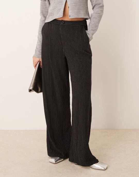 ASOS DESIGN skräddarsydda vida byxor i svart ränder - Image 2