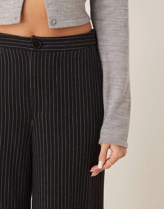 ASOS DESIGN skräddarsydda vida byxor i svart ränder - Image 3