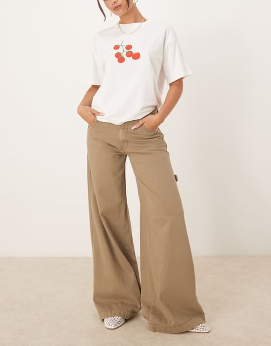 Pimkie low rise wide leg cargo jeans in khaki - Image 1