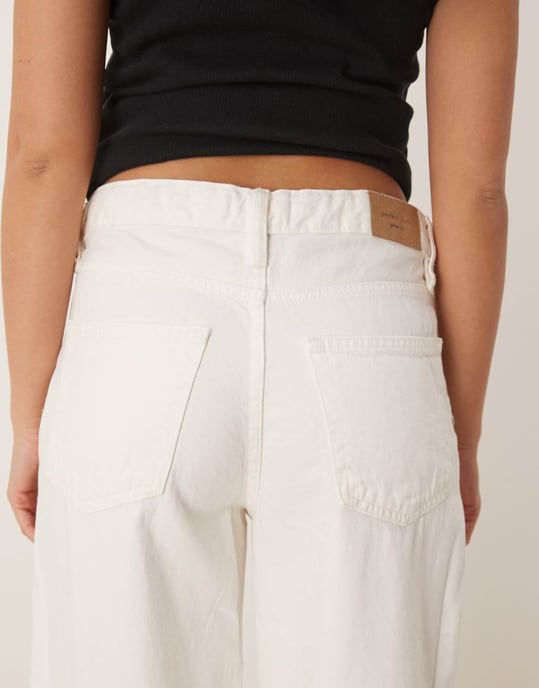 Gina Tricot baggy fit jeans in off white - Image 3
