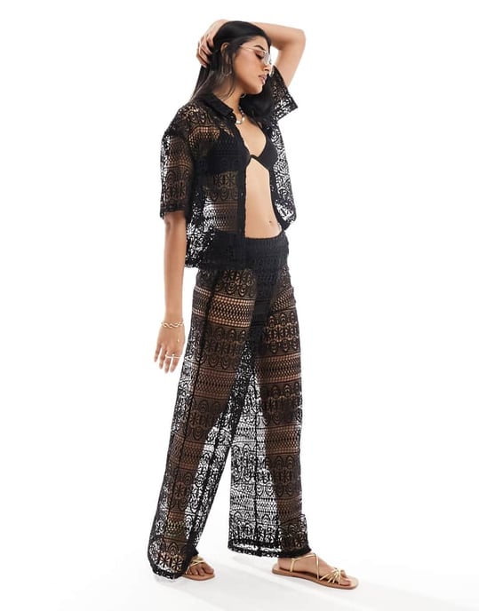 Miss Selfridge strandspetskort topp i svart - Image 2