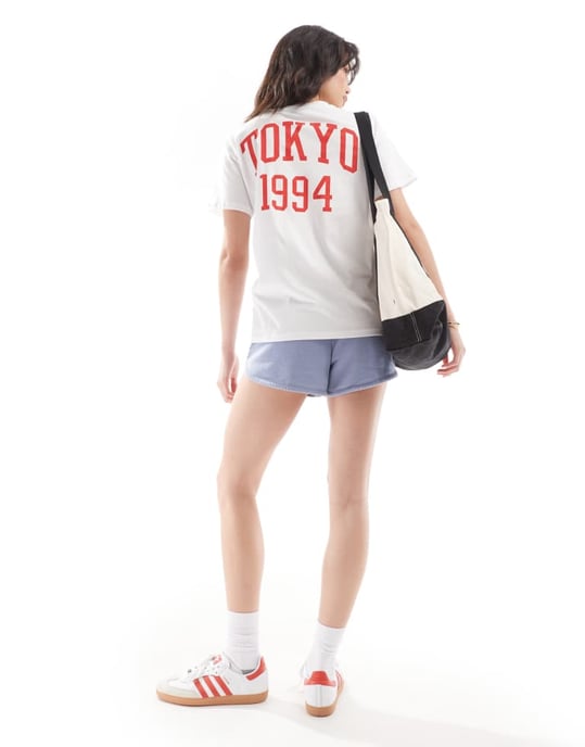 Pieces oversized Tokyo t-shirt i vit och röd - Image 4