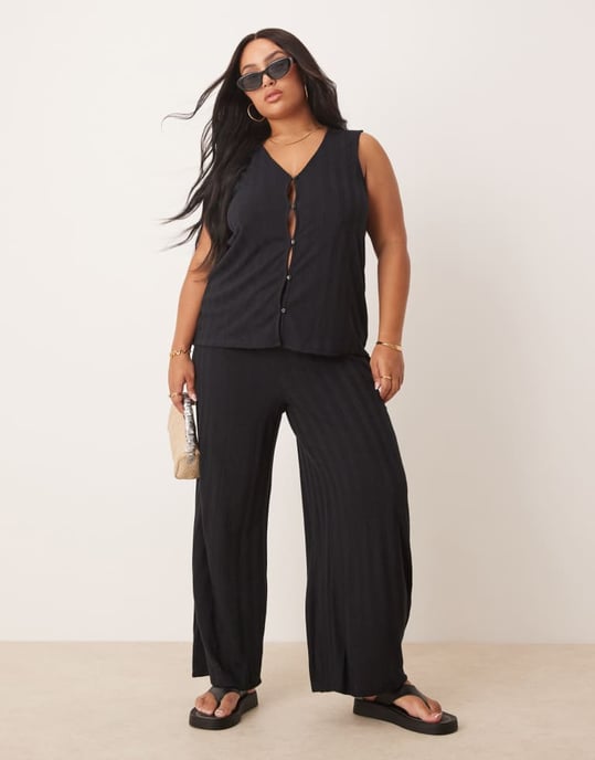 Vila Curve lightweight rib knit sleeveless waistcoat co-ord in black - Image 2