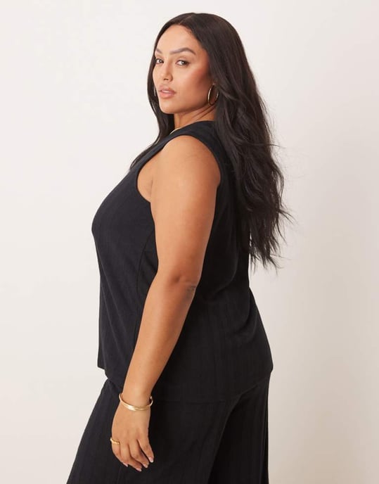 Vila Curve lightweight rib knit sleeveless waistcoat co-ord in black - Image 4
