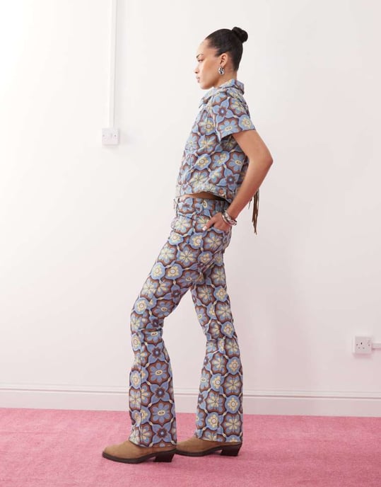 Wrangler co-ord bootcut 70s print jeans in blue - Image 2