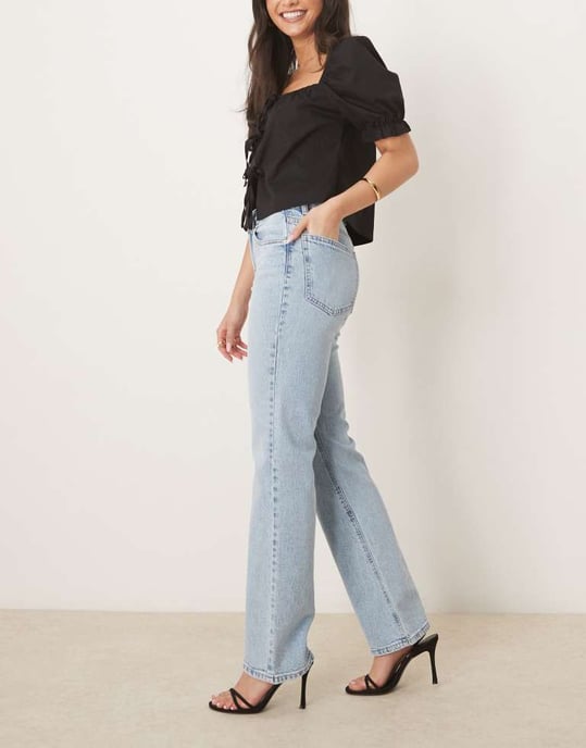 Gina Tricot mid rise bootcut flare stretch jeans in light wash blue - Image 3
