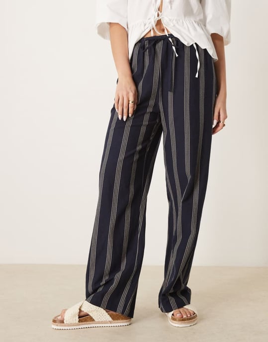 Vila linen touch tie waist wide leg trouser in navy stripe - Image 2