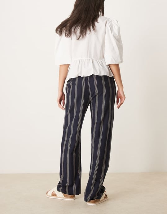 Vila linen touch tie waist wide leg trouser in navy stripe - Image 4