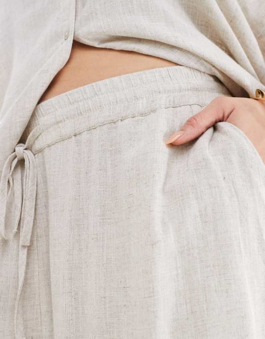 Noisy May Curve loose fit linen mix trouser in oatmeal - Image 3