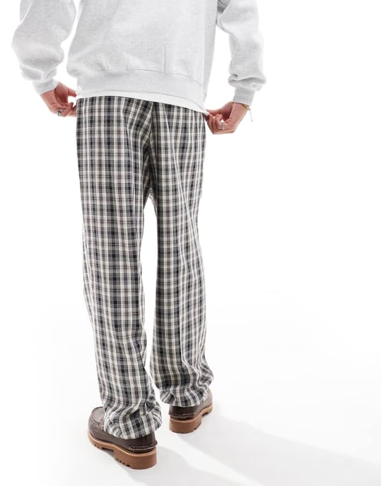ASOS DESIGN smarta vida rutiga byxor i svart - Image 4