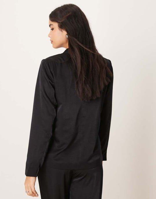 Vila oversized button front blazer co-ord in black - Image 4