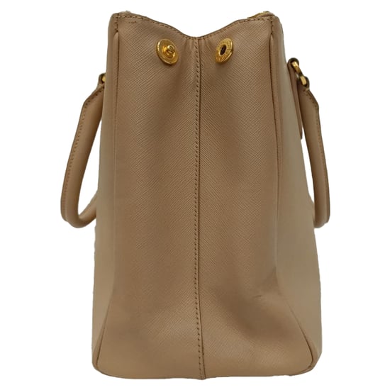 Prada Medium Galleria Double Zip Tote Bag in beige saffiano leer - Image 2
