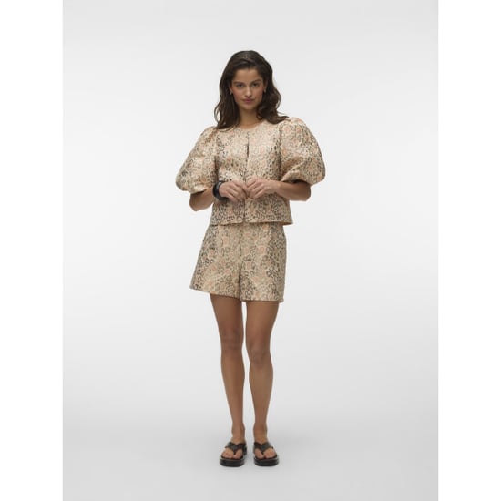 Vero Moda vmbarbara hw jaquard shorts exp 10340949 birch leopard - Image 4
