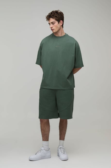 Oversized Panelled Man Embroidered T-Shirt and Short Set - Image 4