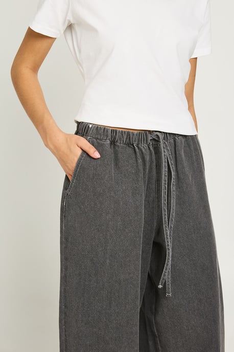 Supersoft Elasticated Waistband Jean - Image 4