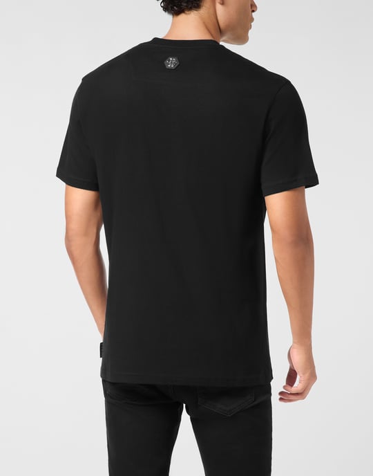 Rundhalsad t-shirt med strass-motiv - Image 4