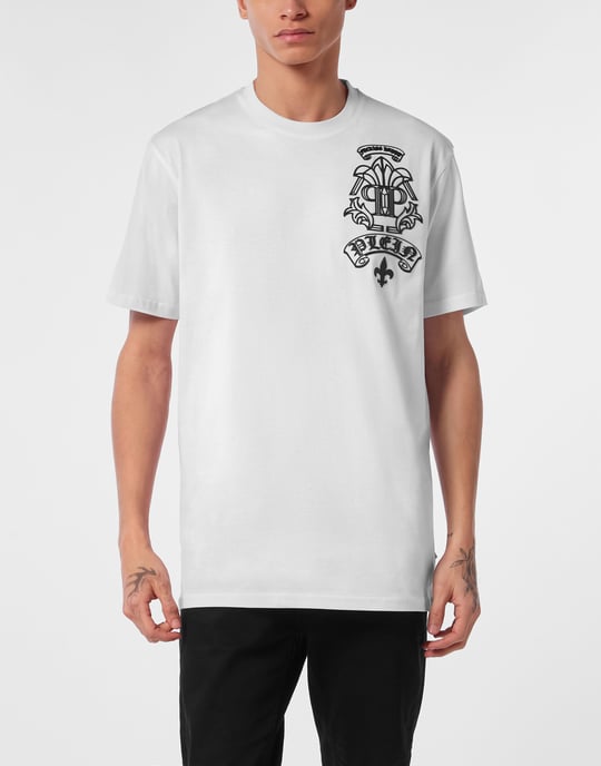 T-shirt med rund halsringning, tatuering - Image 2
