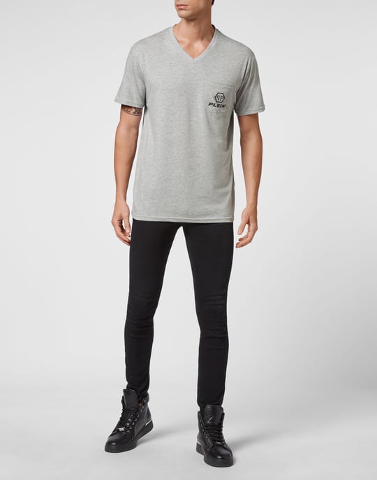 T-Shirt V-Ringad - Image 4