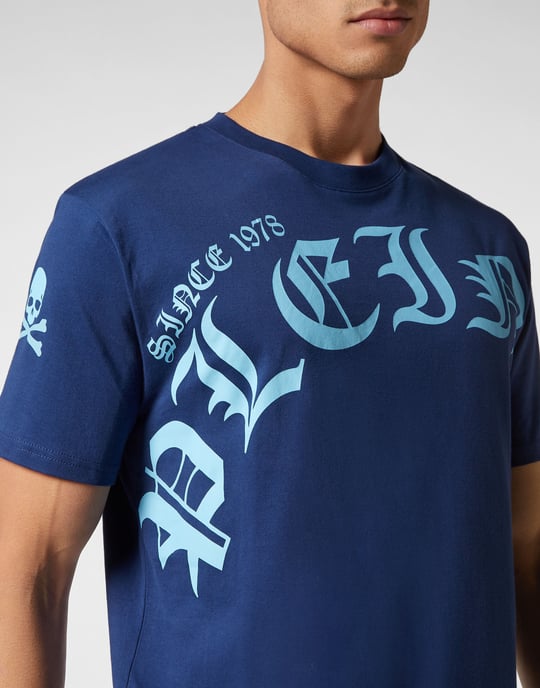T-Shirt Rund Hals Gothic Plein - Image 5