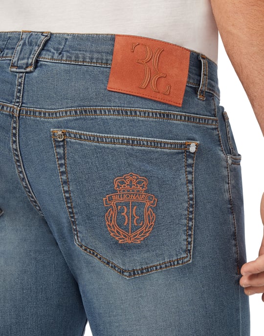 Jeans med rakt snitt och vapenmärke - Image 4