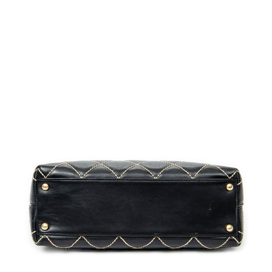 Surpique CC Hobo Shoulder Bag - Image 6