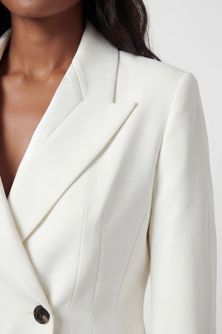 Compact Stretch Sculpted Waist Tailored Blazer - Image 4