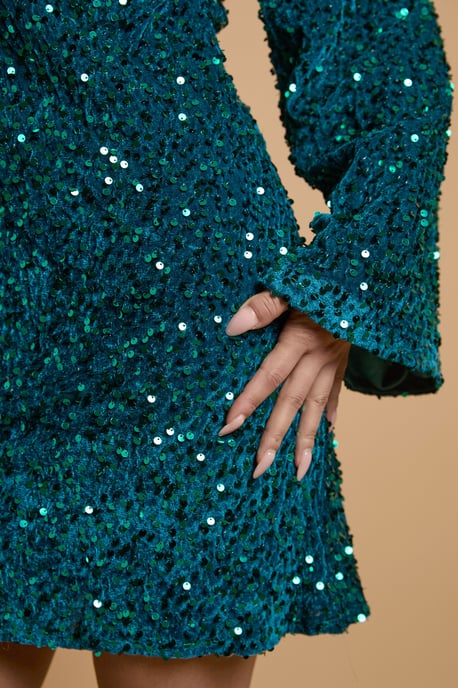 Petite Occasion Sequin Flare Sleeve Mini Dress - Image 4