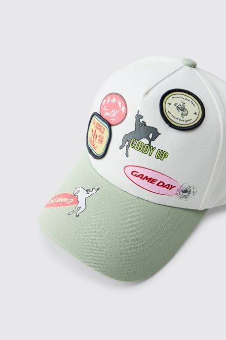 Printed Cap With Applique Patches & Contrast Visor - Image 4