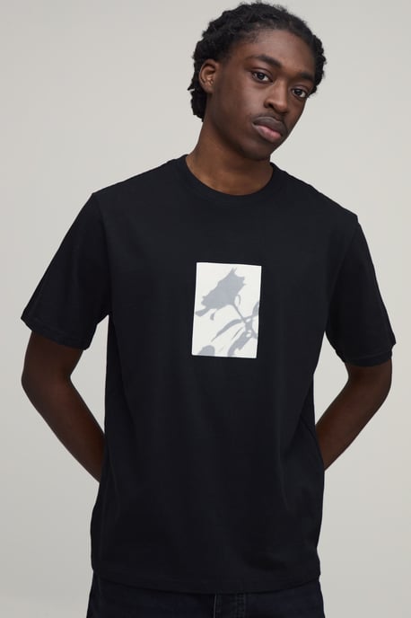 Regular Floral Chest Print T-Shirt - Image 1
