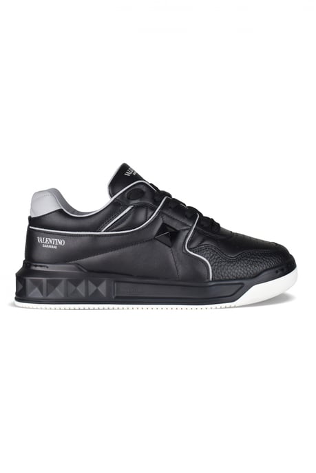 Valentino Garavani Sneakers met één stud Zwart - Image 1