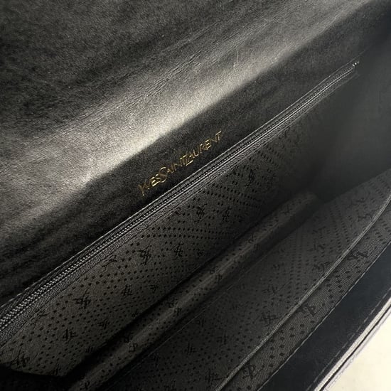Vintage leren clutch van Yves Saint Laurent met reliëf - Image 4