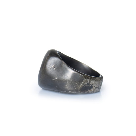 Maison Margiela, Hematite look ring - Image 2