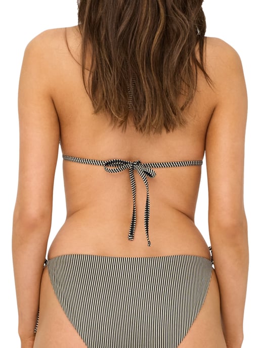 Alleen bikinibroekjes - Image 2