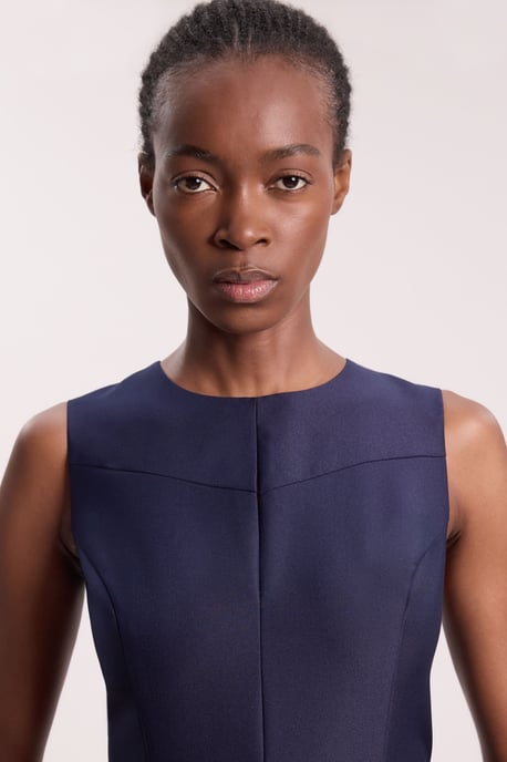 Tailored Satin Keyhole Cut Out Midi Dress - Image 4