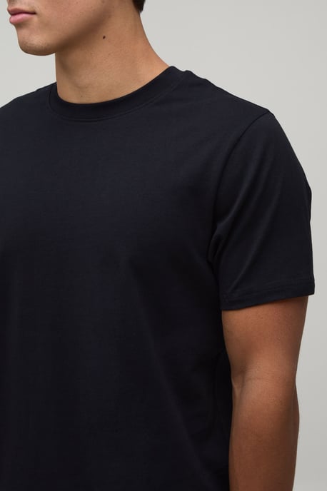 Slim Basic T-shirt - Image 3