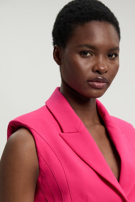 Tailored Structured Crepe Belted Sleeveless Blazer - Image 5