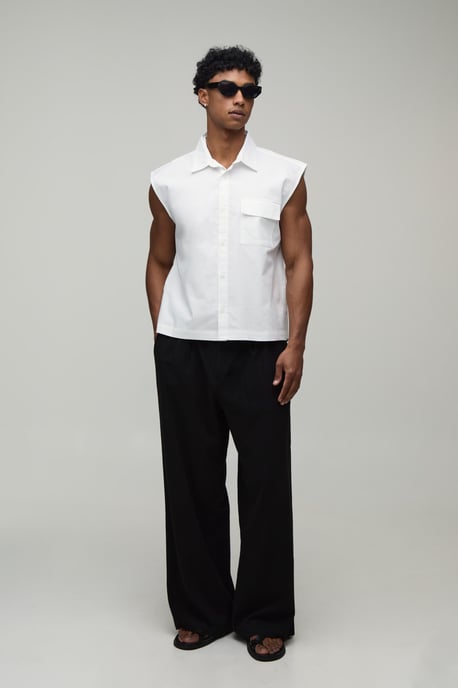 Oversized Boxy Extreme crop Sleeveless Oxford Shirt - Image 4